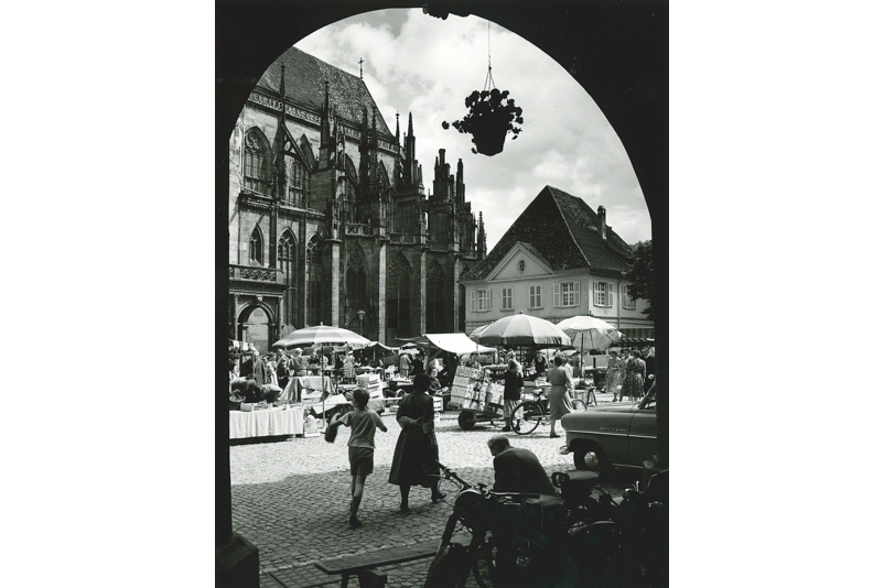 Historischer Münstermarkt: Markttreiben vor dem Historischen Kaufhaus - Copyright Toni Schneiders